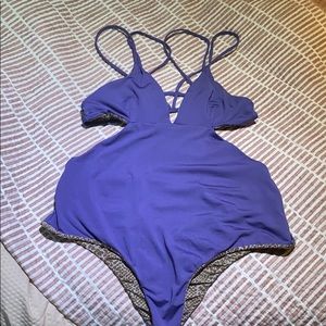 Acacia Rote One Piece